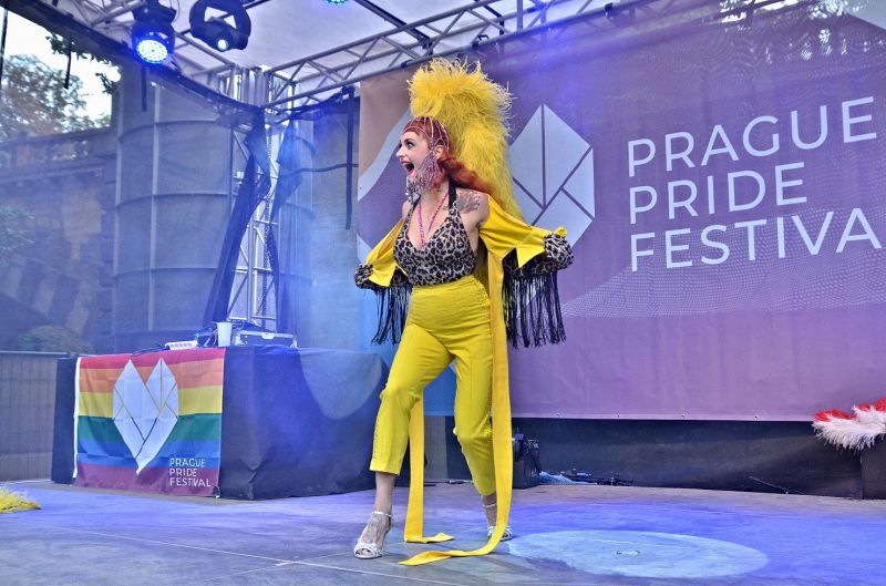 Prague Burlesque - PRAGUE PRIDE